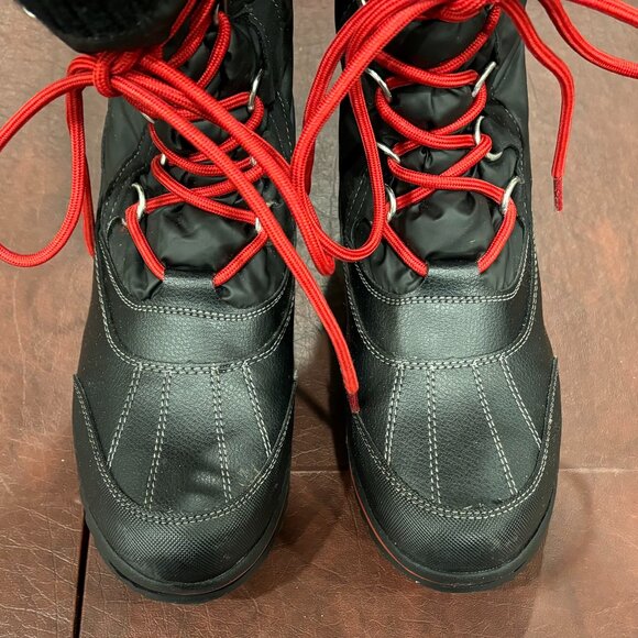 Like new! Cougar brand Como waterproof boots, women's size 9, runs large - Picture 9 of 13